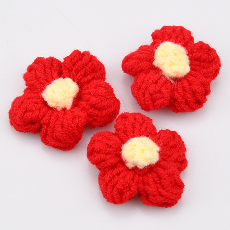 Handmade Crochet Five Petal Fl - Craft Embellishments 评论和价格