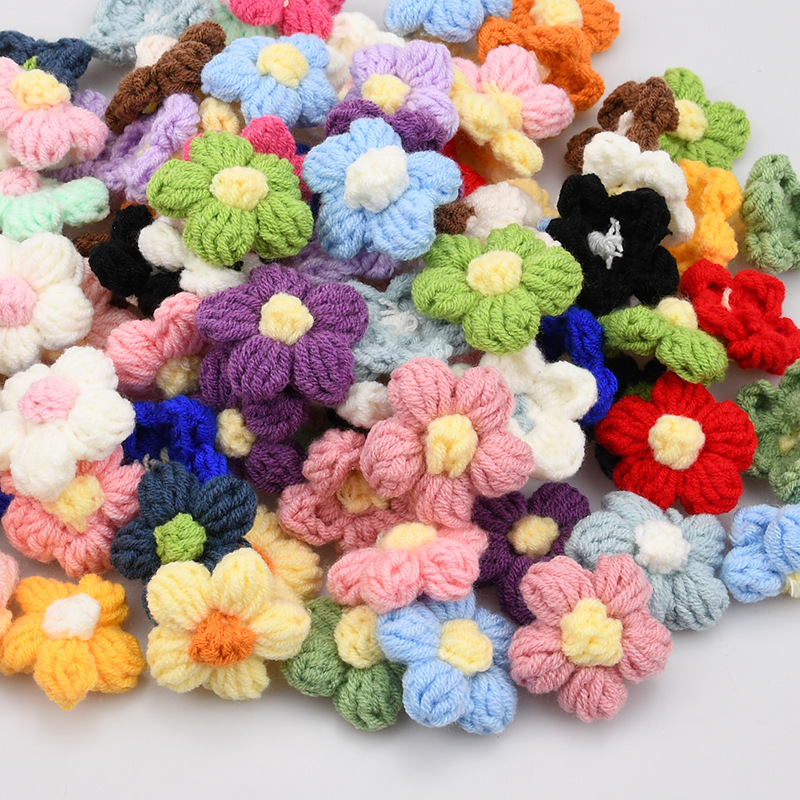 Handmade Crochet Five Petal Fl - Craft Embellishments 评论和价格