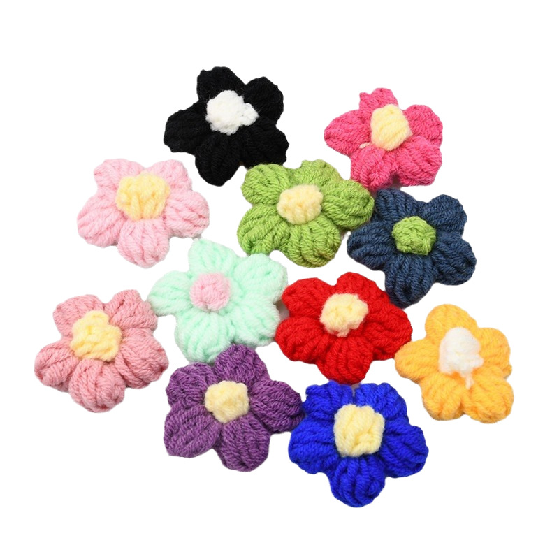 Handmade Crochet Five Petal Fl - Craft Embellishments 评论和价格