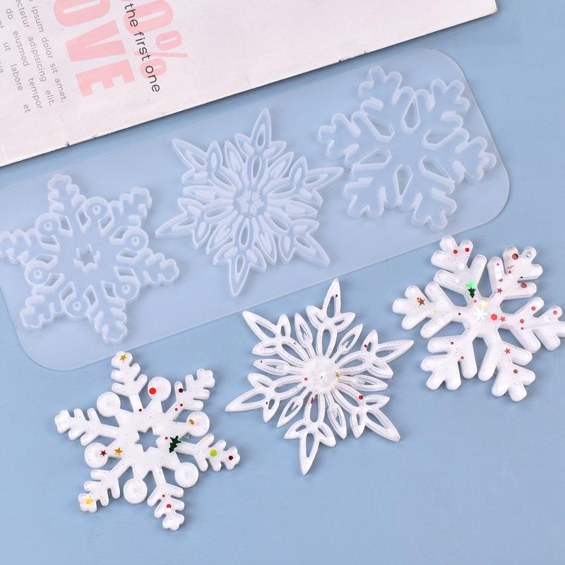 Christmas Hollow Snowflake Orn - Christmas Craft Embellishment 评论和价格